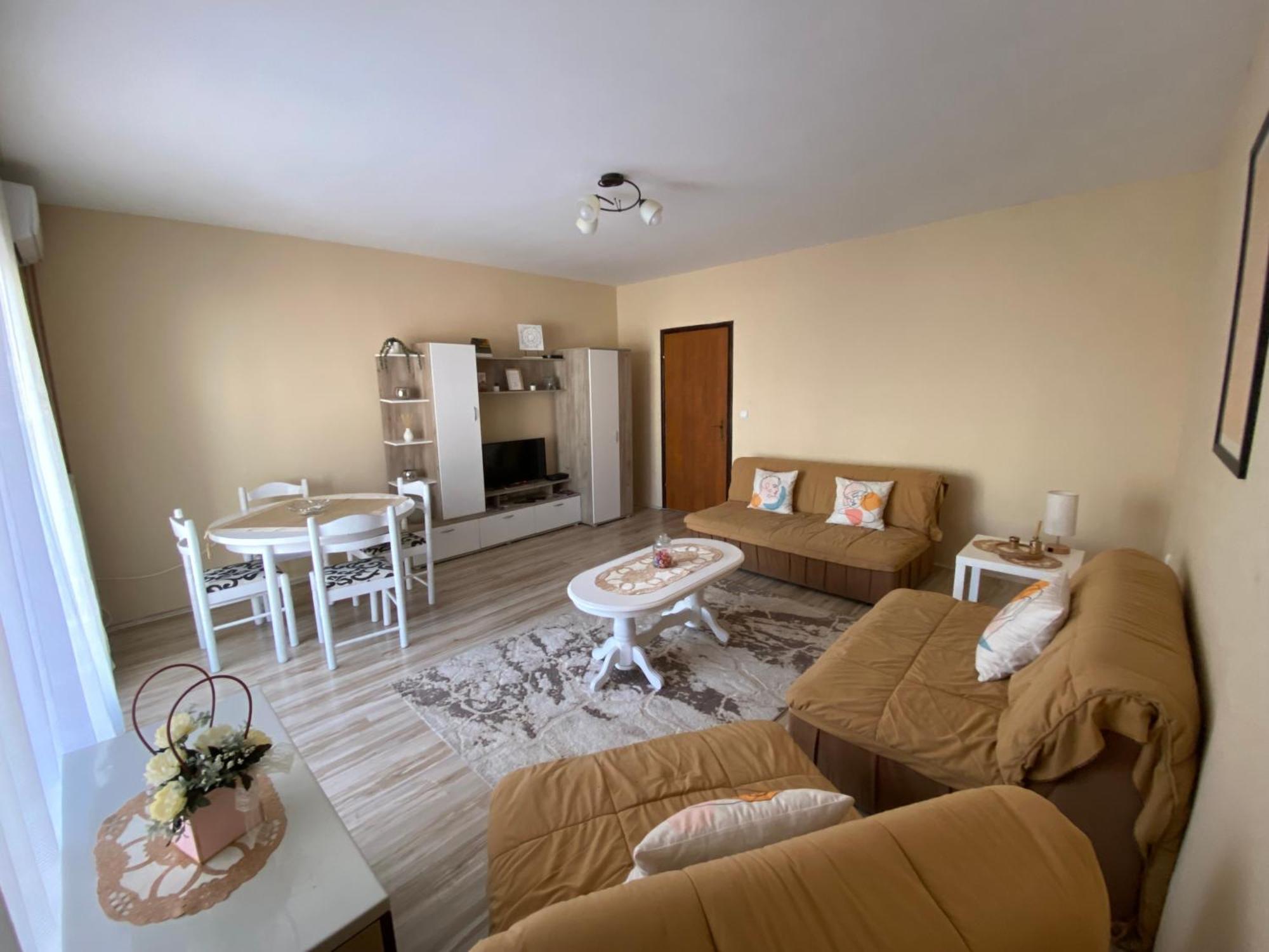 Apartmani Dora Leskovac Leskovac  Eksteriør billede