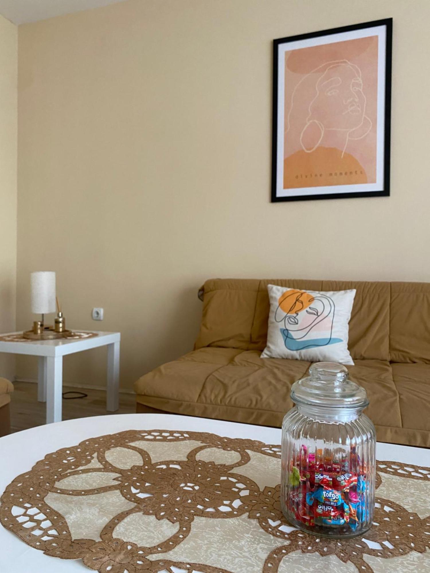 Apartmani Dora Leskovac Leskovac  Eksteriør billede