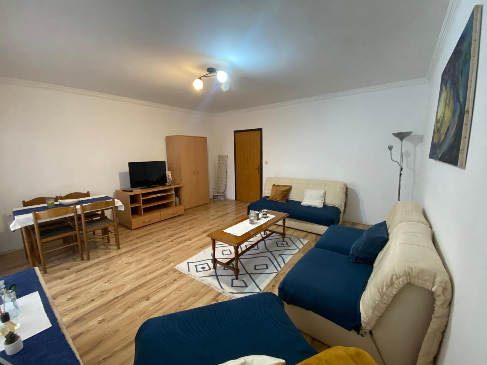 Apartmani Dora Leskovac Leskovac  Eksteriør billede