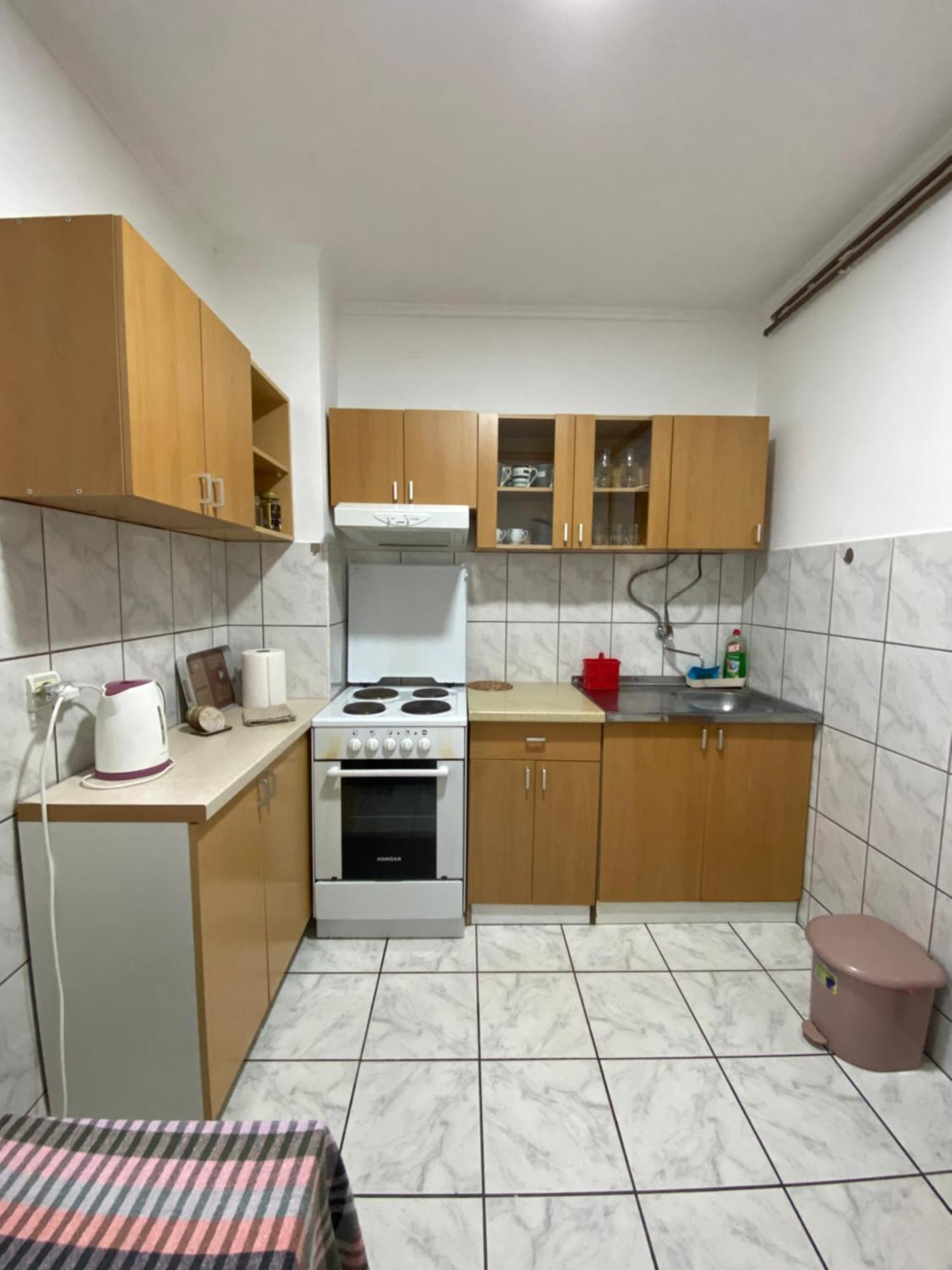 Apartmani Dora Leskovac Leskovac  Eksteriør billede